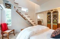 11A College Hill