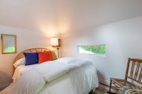 11A College Hill