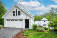 11A College Hill