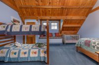 587 College Hill