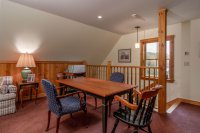 587 College Hill