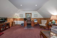 587 College Hill