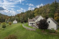 587 College Hill