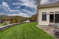 587 College Hill