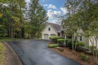 587 College Hill