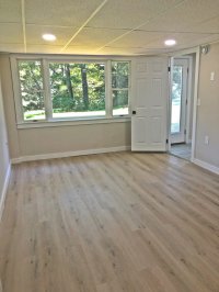 2127 E Woodstock