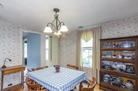 1176 W Woodstock