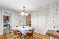 1176 W Woodstock