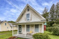 1176 W Woodstock