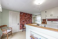 1176 W Woodstock
