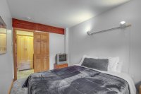 768 East Mountain