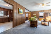 4662 West Woodstock