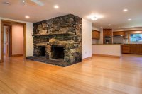 19 Broad Brook