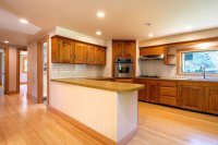19 Broad Brook