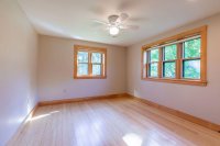 19 Broad Brook