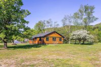 19 Broad Brook