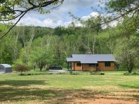 19 Broad Brook