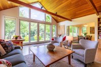 1106 Church Hill