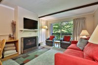 695 East Mountain