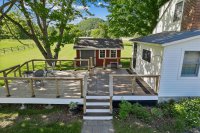 819 Pomfret