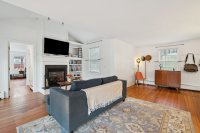 11 College Hill