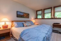 934 East Ash Ledges
