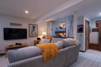 934 East Ash Ledges
