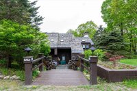934 East Ash Ledges