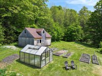1074 N Hollow