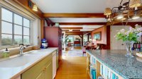 1074 N Hollow