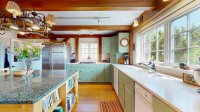 1074 N Hollow