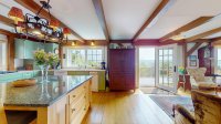 1074 N Hollow