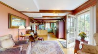 1074 N Hollow