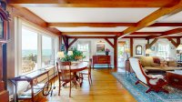1074 N Hollow