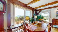 1074 N Hollow