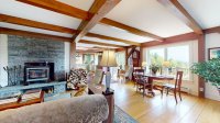 1074 N Hollow