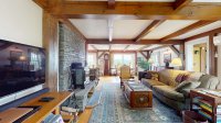 1074 N Hollow