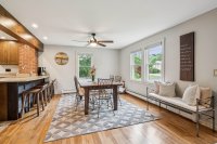 1613 West Woodstock