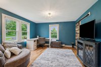 1613 West Woodstock
