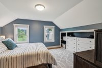 1613 West Woodstock