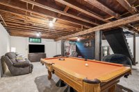 1613 West Woodstock