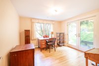 598 East Woodstock
