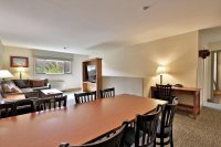 228 East Mountain