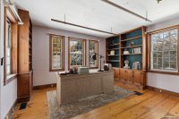1522 Barnard