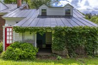 1522 Barnard
