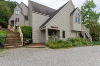 776 East Mountain