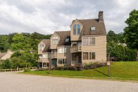 776 East Mountain