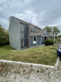 907 East Mountain