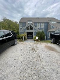 907 East Mountain