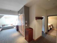 228 East Mountain